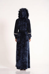 Yakası Kürklü Kadife Elbise