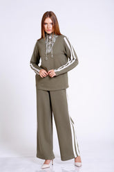 Yanı Kadife Garnili Pantolon