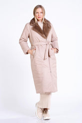 Yakası Kürk Detaylı Uzun Şişme Mont