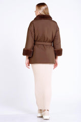 Пуховик с меховой отделкой