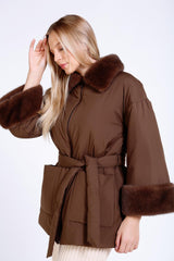 Пуховик с меховой отделкой