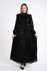 Dantel Detaylı Jakarlı Kumaş Uzun Elbise