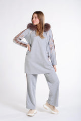 Туника с меховой отделкой на капюшоне