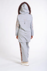 Туника с меховой отделкой на капюшоне