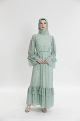 Длинное платье с рюшами и маленьким цветочным узором